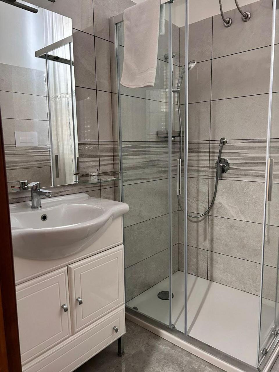 B&B Metropolitan Rc เรจโจ ดี คาลาเบีย ภายนอก รูปภาพ